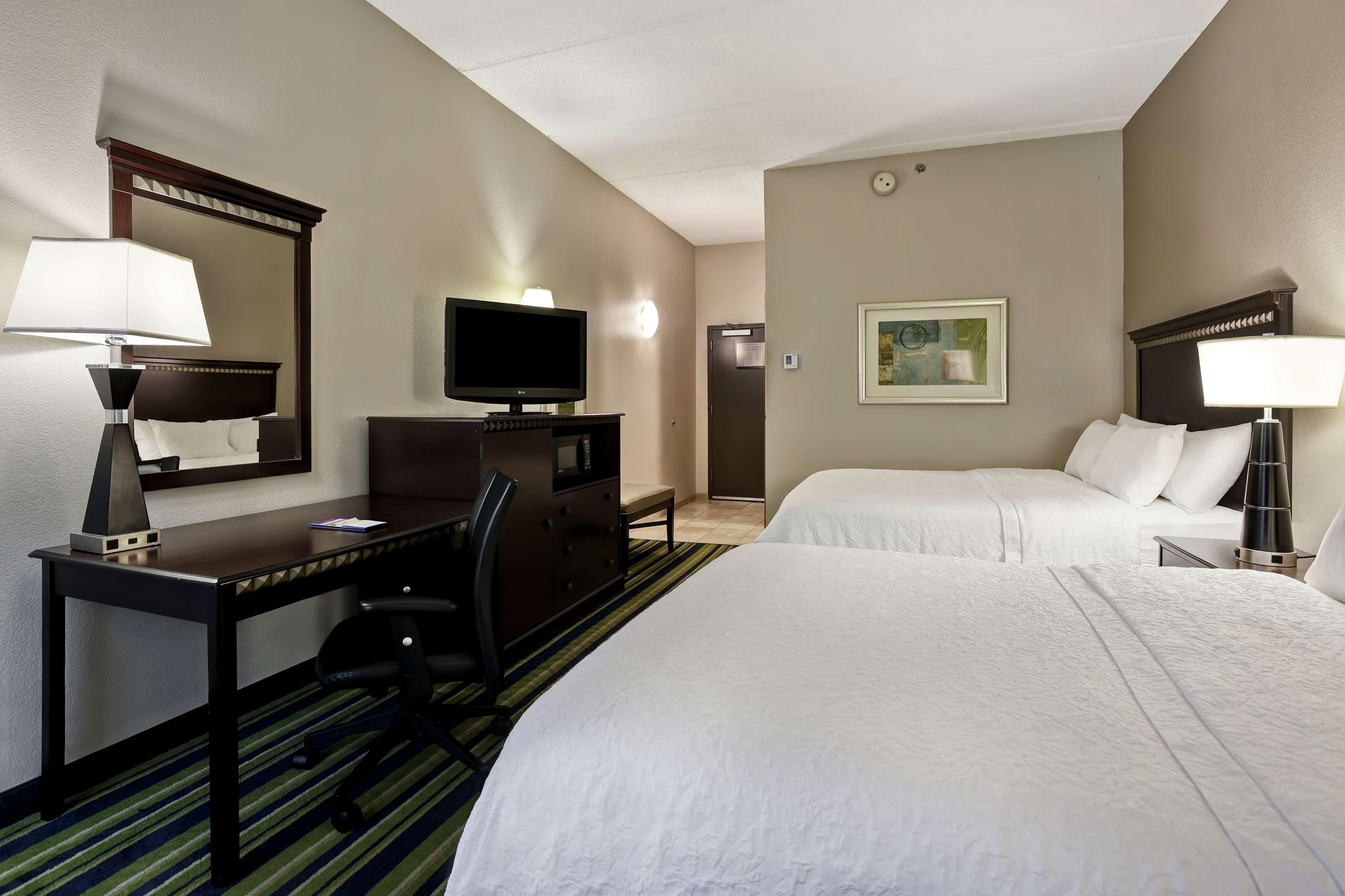 Hampton Inn Atlanta-Woodstock Esterno foto