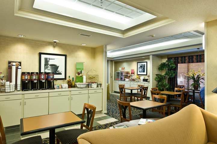 Hampton Inn Atlanta-Woodstock Esterno foto